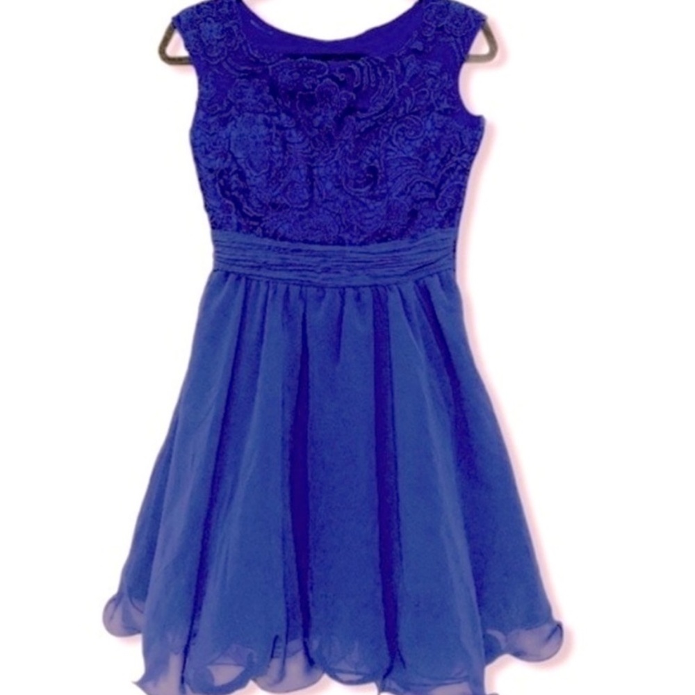 Chi Chi London Embroidered Lace Tulle Skirt Sleeveless Dress